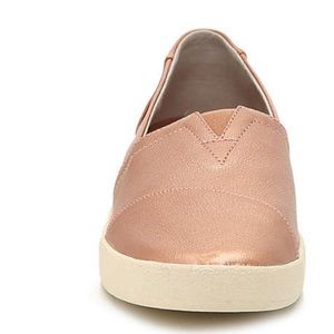 Toms Avalon Metallic Slip on Sneaker